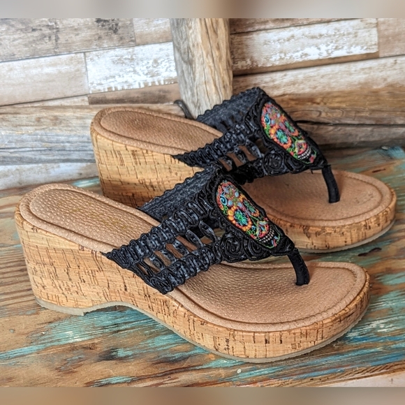 Grazie Sugar Skull Cork Wedges - Picture 3 of 11